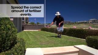 How to feed your lawn using Munns Lawn Fertilisers [upl. by Samantha154]