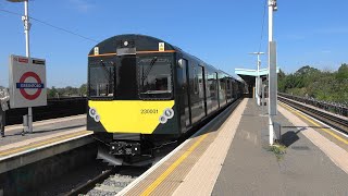 4K GWR 230001 Battery Unit at Greenford on 5Q45 amp 5Q46 Test Runs 300724 [upl. by Roanna814]