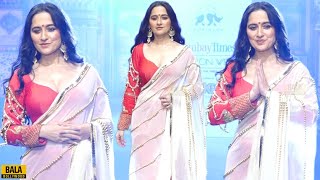 Sanjeeda Sheikh Walks The Ramp In White Saree amp Red Deep Neck Blouse at BTFW 2024 [upl. by Nelsen]