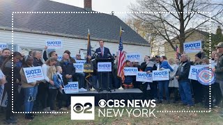 Former Congressman Tom Suozzi holds first campaign rally for special election [upl. by Laidlaw372]