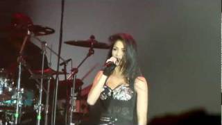 Nicole Scherzinger  190212 LONDON Hmv Hammersmith Apollo Right there [upl. by Lorain]