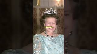 How did Queen Elizabeth break protocol [upl. by Abert]