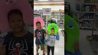 WAKA WAKA😅🤣🙈 turmadapakaraka funnyshorts funny humorlucu ngeshortsbareng [upl. by Tsnre920]