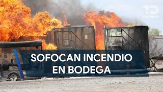 Moviliza incendio en bodega de tarimas en Salinas Victoria Nuevo León [upl. by Anilem]