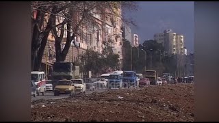 Trafiku rrugor dhe mungesa e parkimeve mbetet problem kryesor në Tiranë 27 Janar 2003 [upl. by Brooke213]