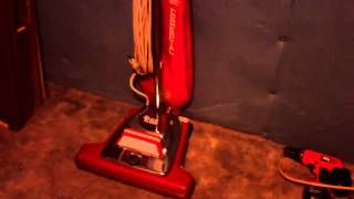 Estate Sale Sanitaire Quick Clean Heavy Duty Commercial Vacuum 75 00 [upl. by Adikram]