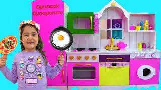 Masal amp Öykü Pretend Play with DELUXE Kitchen Toy Set  fun Kids video [upl. by Orianna985]