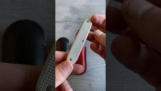 A rare Victorinox old cross model  the Victorinox Electrician Solo victorinox swissarmyknife edc [upl. by Nide]