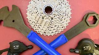 CASSETTE AND FREEWHEEL REMOVAL TOOL by quotPark Toolquot [upl. by Nnylyak]