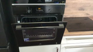 Electrolux EOF3H50BK oven  clock sett [upl. by Airdnaxila]