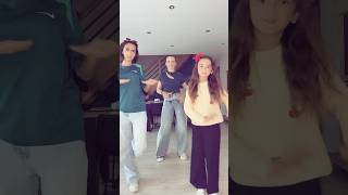 Qui danse le mieux  shortvideo humour mereetfille dance [upl. by Monk303]