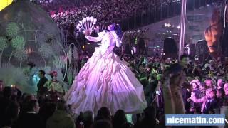 Vidéo  Carnaval de Nice un « Roi du sport » flamboyant [upl. by Eillime708]