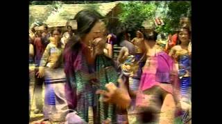 Knhom Bat Propun ខ្ញុំបាត់ប្រពន្ឋ [upl. by Ahseile]