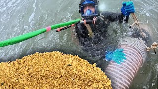 Dredging a GoldRich quotQuartz Veinquot Under Alaskas Bering Sea  1 OZT AN HOUR [upl. by Adnawyt]