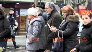 PARIGI PLACE DE LA REPUBLIQUE IL LENTO RITORNO ALLA NORMALITA [upl. by Issy403]