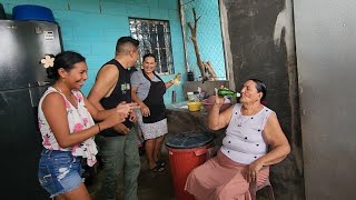 NIÑA CARMEN DEJA A TODOS CALLADOS AL TOMARSE DE UN SOLO LA CERVEZA  CHUCHA SECA EXPLOTA DE ENOJADA [upl. by Nosniv304]