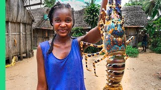 GIANT SEAFOOD on Africa’s Biggest Island Catch and Cook with Primitive Technology [upl. by Nicolai145]