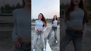 Und jetzt mit Musik 😂 divas twins dance sisters [upl. by Haydon]