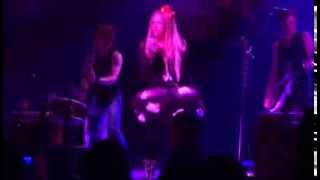 Avril Lavigne Hello Kitty  Pacifico Yokohama 201423 [upl. by Haldeman]