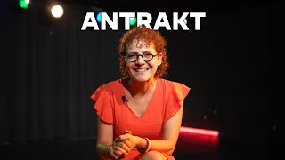 Antrakt  Altkat Sanat Tiyatrosu  Müge Saut [upl. by Nellek]