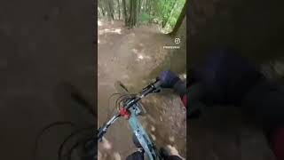 VTT DH AU BIKE PARK ALPE DU GRAND SERRE enduromtb mtb vtt mountainbike dh downhill dhmtb [upl. by Akinet487]