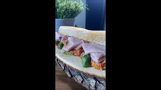 Delizioso panino di Roma Scopri il suo segreto😋🥪 Shorts [upl. by Ocirred]