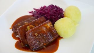 Sauerbraten vegan Rezept mit Rotkohl und Klößen  einfachKochen [upl. by Ynitsed]