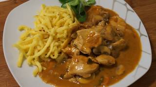 Hähnchenbrustgeschnetzeltes mit Champignons und Spätzle [upl. by Fee]