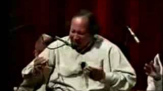 Man Kunto Maula  Ustad Nusrat Fateh Ali Khan live [upl. by Riek166]