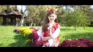 Alessia  Sunt o fata frumusica  Cover [upl. by Nahallac]