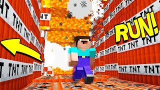 RUNNING FROM CRAZY LAVA AND TNT Minecraft SKYWARS [upl. by Triplett]