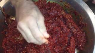 How to make Harissa at home  Tunisian Style הריסה בנוסח טוניסאי الهريسة الحارة بالفلفل [upl. by Cleti862]