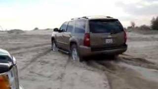 2007 tahoe z71 plaing in sand [upl. by Kee]