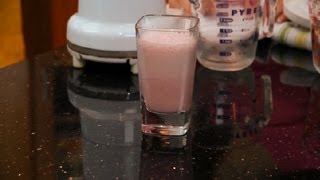 How to Make Smoothies Using Strawberries amp Milk  Making Smoothies [upl. by Countess]