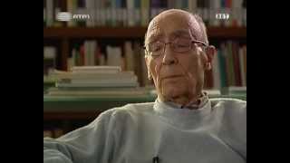 Documentário quotLevantado do Chãoquot  José Saramago [upl. by Enimajneb]