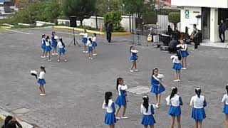 Bailando en el colegio en públicobastoneras En el liceo policial [upl. by Putscher]