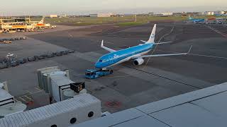 Schiphol vertrek Boeing 737 KLM D3 [upl. by Nytnerb]