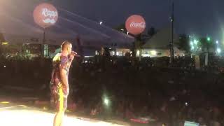 Léo Santana canta quotCoisa Boaquot da Gloria Groove em Salvador  Versão Pagodão  Baile da Santinha [upl. by Huai]