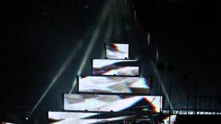 Muse  Isolated System live [upl. by Ardeid846]