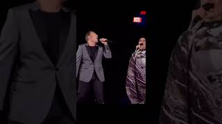 Laura Pausini amp Tiziano Ferro cantano “Invece No” live all’evento Andrea Bocelli 30 The Celebration [upl. by Amaris]