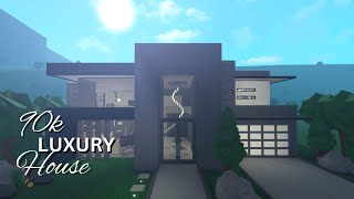 BLOXBURG  Luxury Modern House 90K  Speedbuild  Welcome To Bloxburg  ROBLOX REBUILD [upl. by Kenway696]