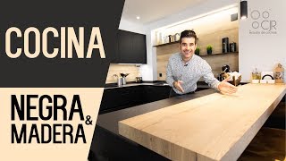 cocina negra y encimera en madera Cocinas modernas CJR SANTOS [upl. by Tamer]