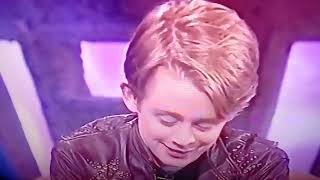 Macaulay Culkin Interview 2000 [upl. by Tifanie]