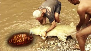 Jeremy Battles A Storm amp Rising Water To Catch A Monstruous Giant Catfish  GOONCH  River Monsters [upl. by Rizzi361]