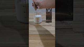 Aerolatte Handheld Milk Frother [upl. by Ramor]