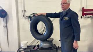 Automotive Lecture Changing tires on coats 4040 a tire machine [upl. by Aw872]