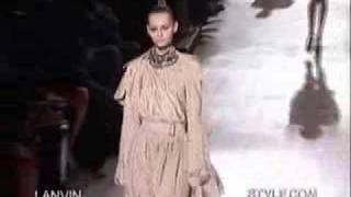 Styledotcom  Fashion Week in Paris Spring 2007 Collections [upl. by Mayram]