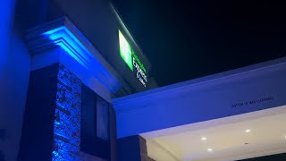 Hotel Tour Holiday Inn Express amp Suites Hotel in Cedar Falls Iowa [upl. by Dearr]