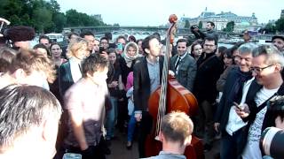 Jamie Cullum quotGet Your Way  I Get A Kick Out Of Youquot unplugged  On the Seine Paris [upl. by Nonahs]