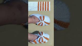 Knitting baby shoes for beginners👌💯shortswoolensocksdesign crochetbabyshoesbooties knittedsocks [upl. by Cecilius]